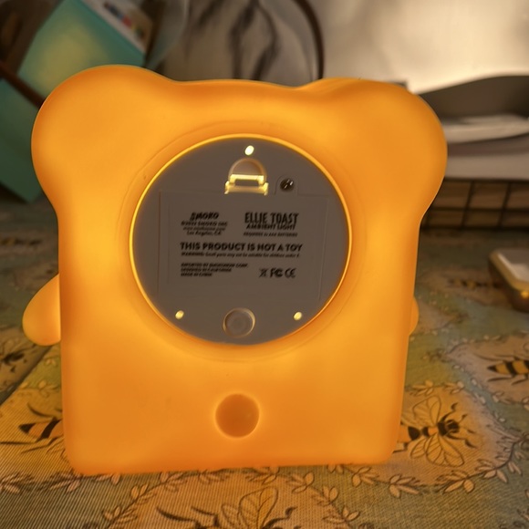 #81 Bear Toast Light - Picture 3 of 4